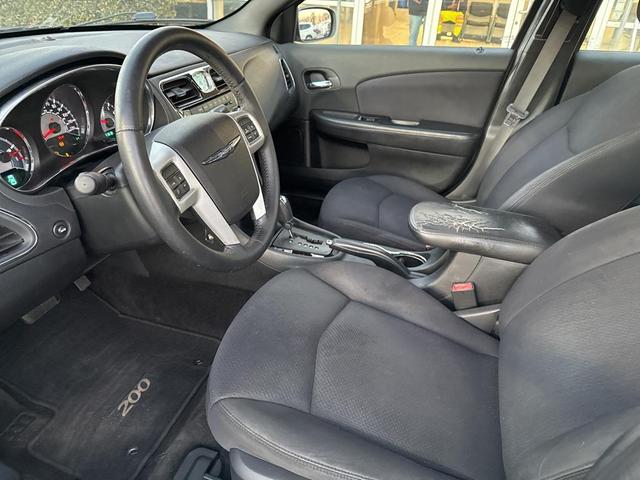 Photo of 2012 Tungsten Metallic Clearcoat Chrysler 200