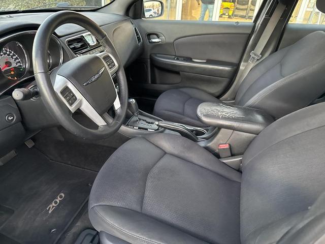 Photo of 2012 Tungsten Metallic Clearcoat Chrysler 200