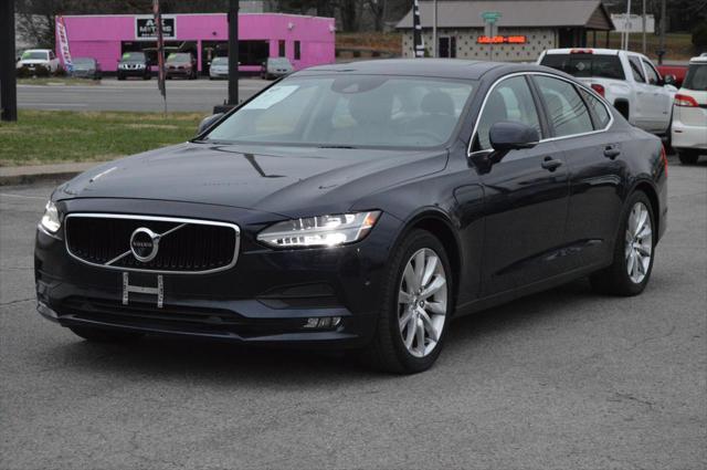 2017 Volvo S90