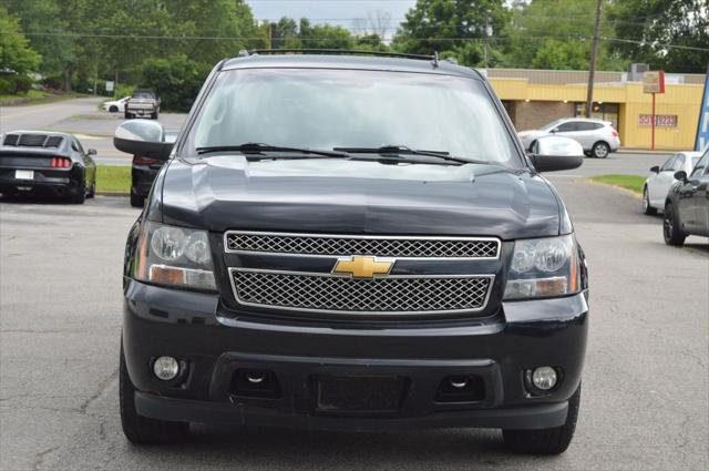 Photo of 2014 Black Chevrolet Suburban