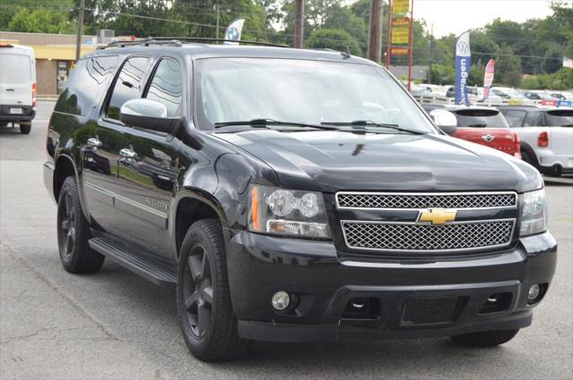 Photo of 2014 Black Chevrolet Suburban
