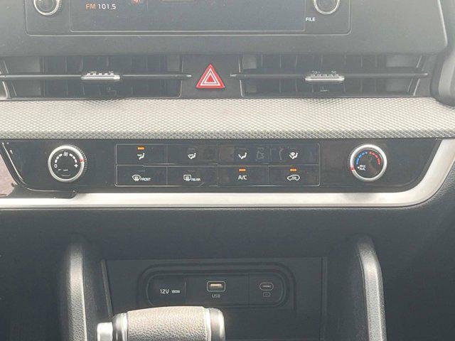 Photo of 2024 Gravity Gray Kia Sportage