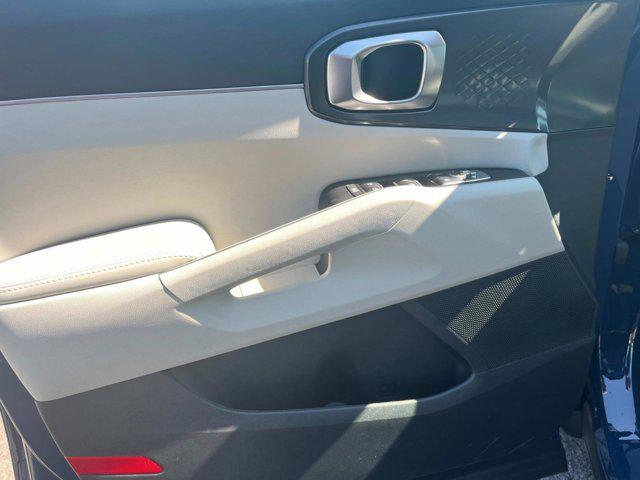 Photo of 2025 Midnight Lake Blue Kia Sorento