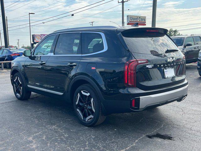 Photo of 2025 Ebony Black Kia Telluride