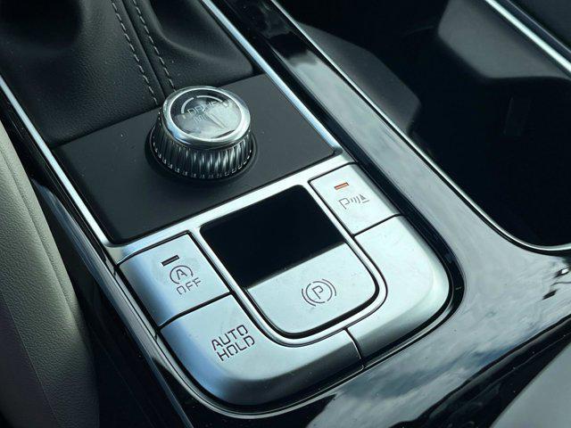 Photo of 2025 Ebony Black Kia Telluride