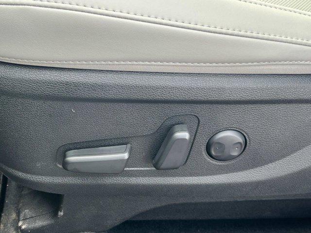 Photo of 2025 Ebony Black Kia Telluride