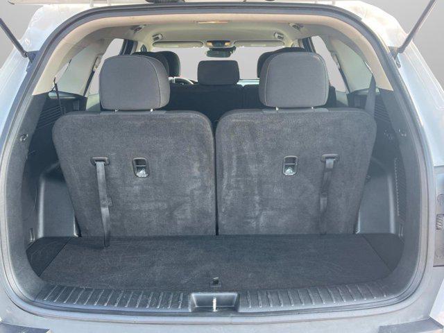 Photo of 2023 Glacial White Pearl Kia Sorento