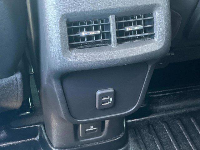 Photo of 2023 Summit White GMC Terrain