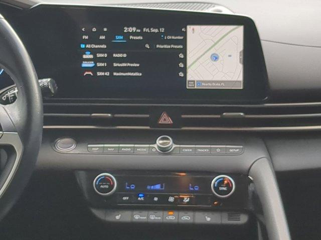Photo of 2023 Onyx Black Hyundai ELANTRA