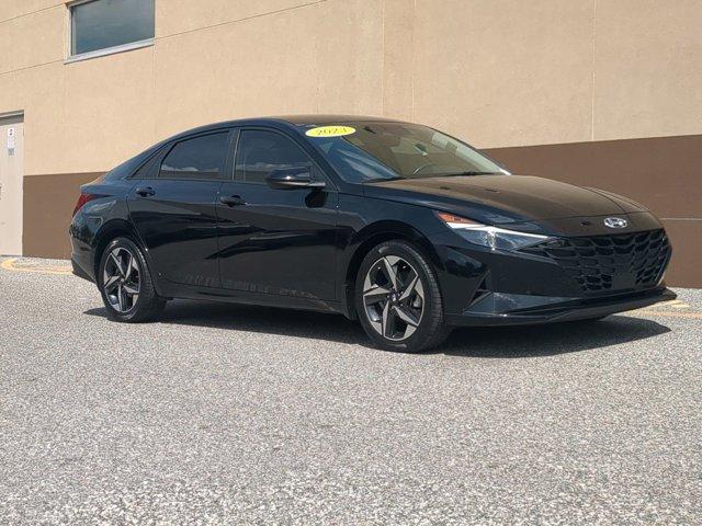 Photo of 2023 Onyx Black Hyundai ELANTRA