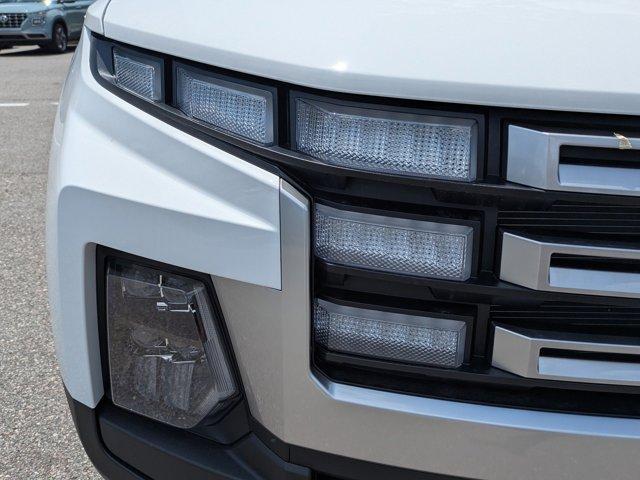 Photo of 2025 Atlas White Hyundai SANTA CRUZ