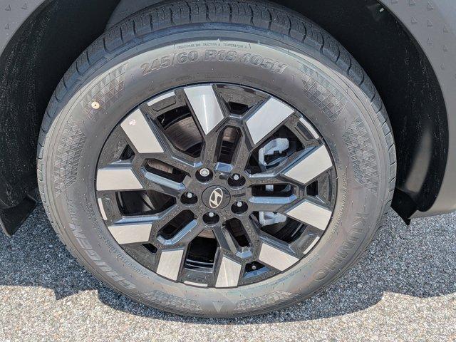 Photo of 2025 Atlas White Hyundai SANTA CRUZ