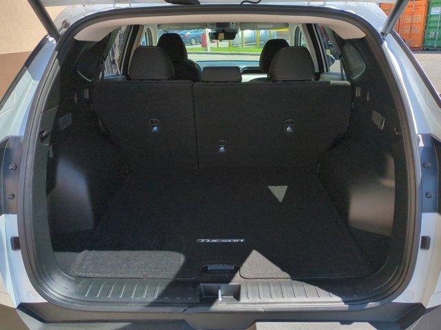 Photo of 2024 White Pearl Hyundai TUCSON