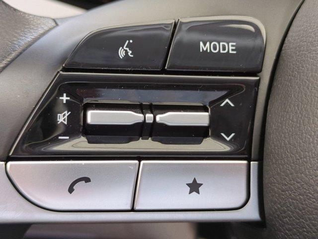 Photo of 2024 White Pearl Hyundai TUCSON