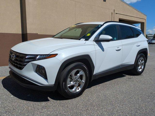 Photo of 2024 White Pearl Hyundai TUCSON