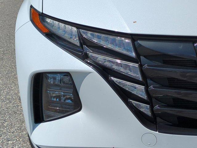 Photo of 2024 White Pearl Hyundai TUCSON
