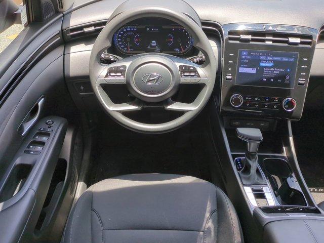 Photo of 2022 Quartz White Hyundai TUCSON
