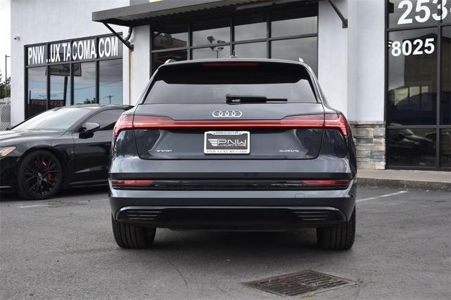 Photo of 2021 Gray Metallic Audi e-tron
