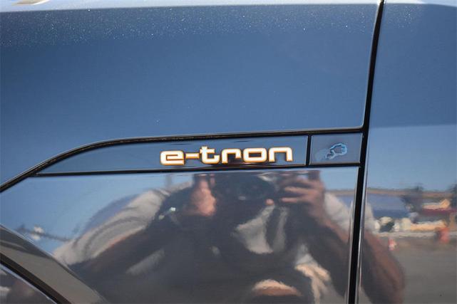 Photo of 2021 Gray Metallic Audi e-tron