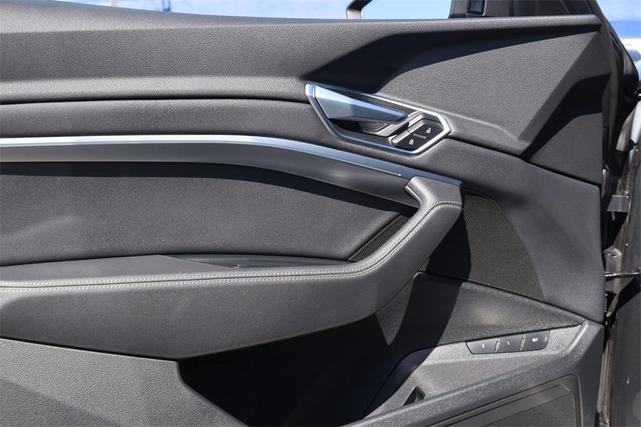 Photo of 2021 Gray Metallic Audi e-tron