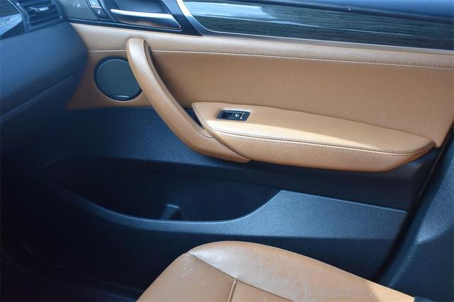 Photo of 2016 Black Sapphire Metallic BMW X3