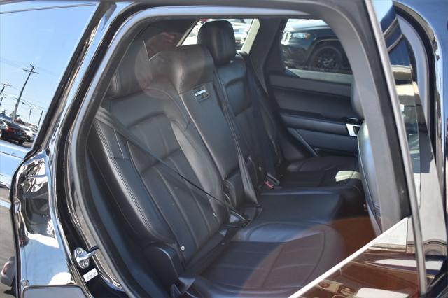 Photo of 2020 Black Land Rover Range Rover Sport