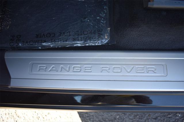 Photo of 2020 Black Land Rover Range Rover Sport