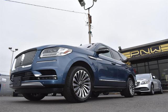 Photo of 2020 Blue Diamond Lincoln Navigator