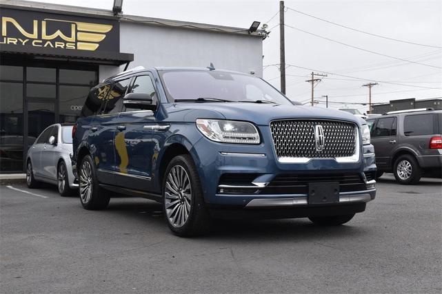 Photo of 2020 Blue Diamond Lincoln Navigator
