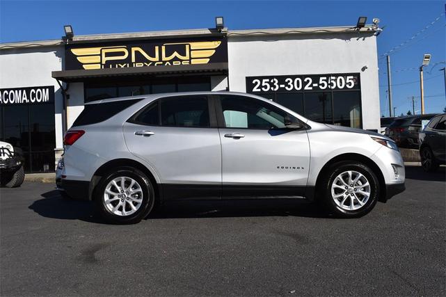Photo of 2021 Silver Ice Metallic Chevrolet Equinox