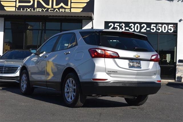 Photo of 2021 Silver Ice Metallic Chevrolet Equinox