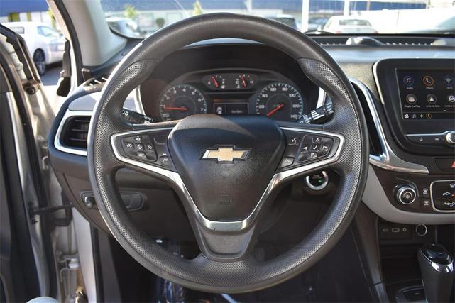 Photo of 2021 Silver Ice Metallic Chevrolet Equinox