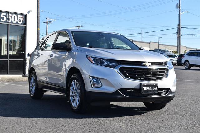 Photo of 2021 Silver Ice Metallic Chevrolet Equinox