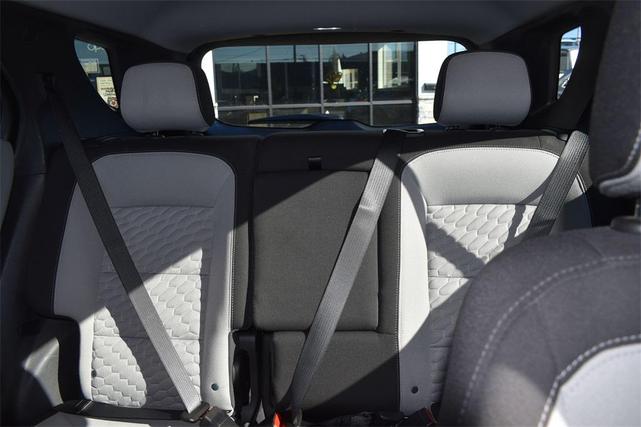 Photo of 2021 Silver Ice Metallic Chevrolet Equinox