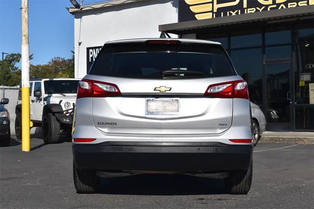 Photo of 2021 Silver Ice Metallic Chevrolet Equinox