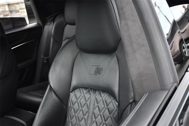 Photo of 2020 Black Metallic Audi S7