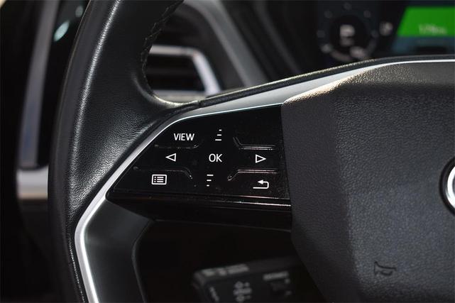 Photo of 2021 Glacier White Audi e-tron