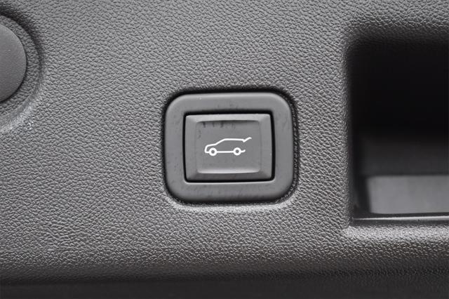 Photo of 2023 Sterling Gray Metallic Chevrolet Equinox