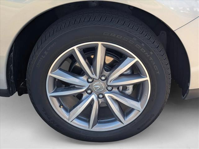 Photo of 2023 Lunar Silver Metallic Acura RDX