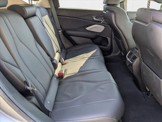 Photo of 2023 Lunar Silver Metallic Acura RDX