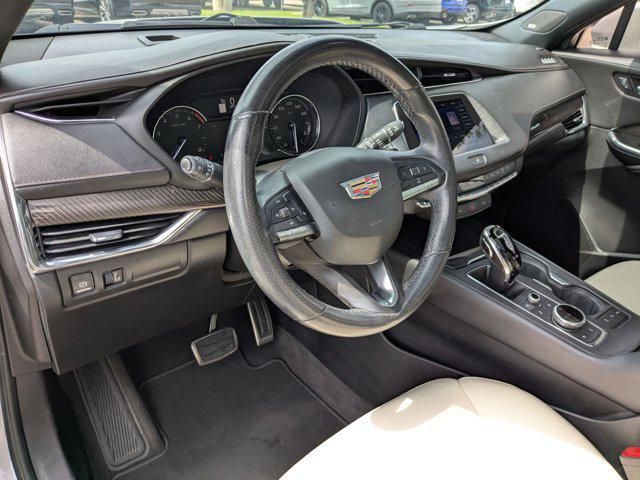 Photo of 2020 Radiant Silver Metallic Cadillac XT4