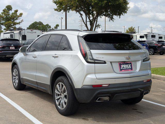Photo of 2020 Radiant Silver Metallic Cadillac XT4