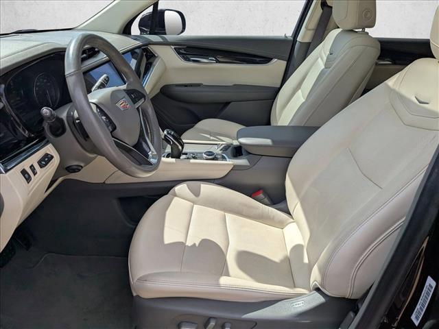 Photo of 2020 Garnet Metallic Cadillac XT6