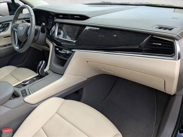 Photo of 2020 Garnet Metallic Cadillac XT6
