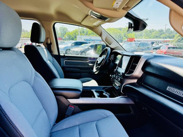 Photo of 2019 Granite Crystal Metallic Clearcoat RAM 1500