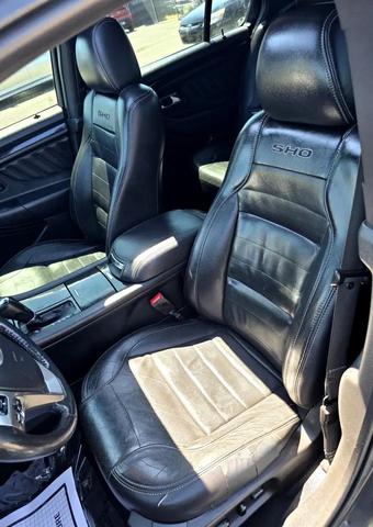 Photo of 2018 Magnetic Metallic Ford Taurus