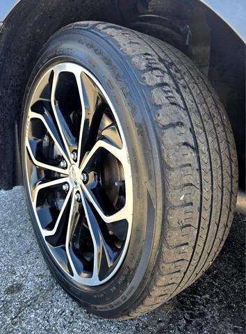 Photo of 2018 Magnetic Metallic Ford Taurus