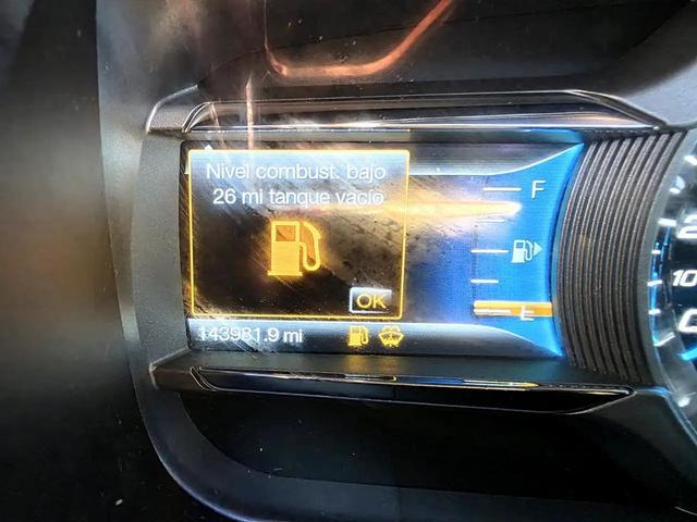 Photo of 2018 Magnetic Metallic Ford Taurus
