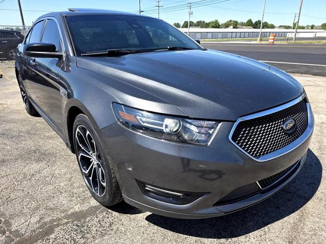 Photo of 2018 Magnetic Metallic Ford Taurus