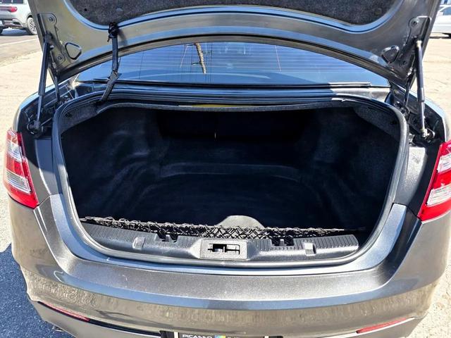 Photo of 2018 Magnetic Metallic Ford Taurus